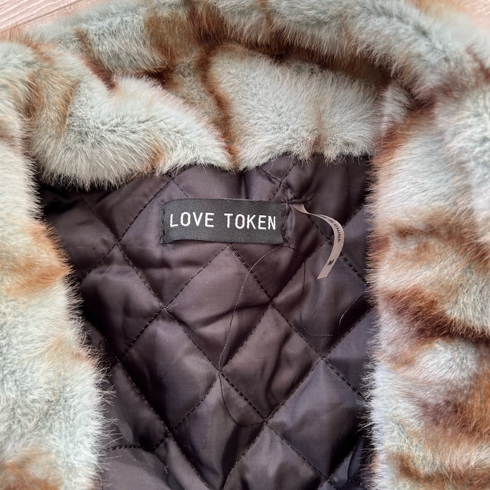 LEIA FAUX FUR JACKET by Love Token - Picture 4 of 11